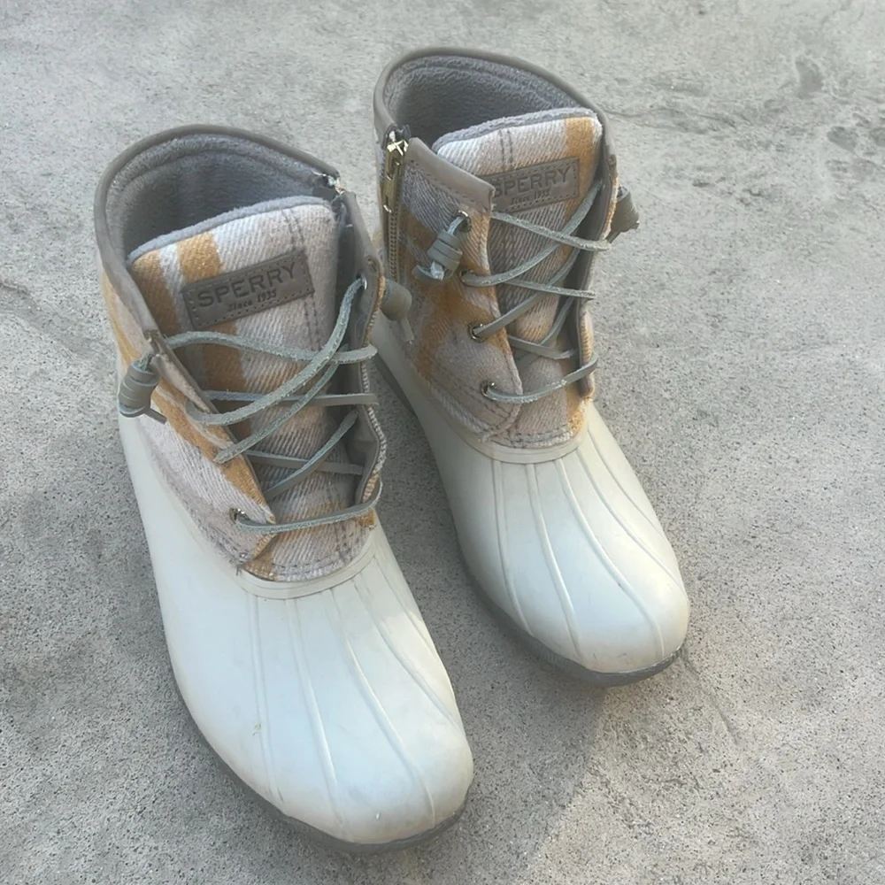 Sperry Ivory/Orange Wool Plaid Rubber Duck Boots Women's Size 8